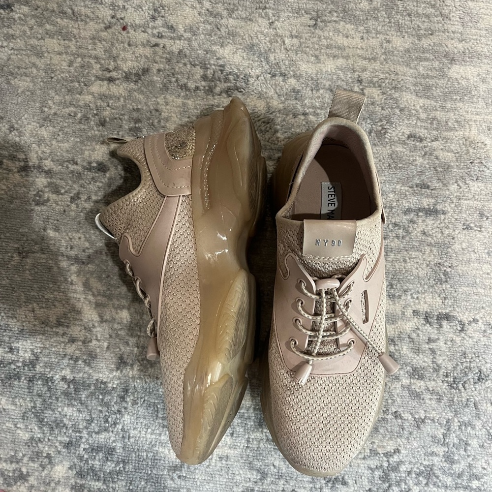 Steve Madden viral sneakers with crystals size 9